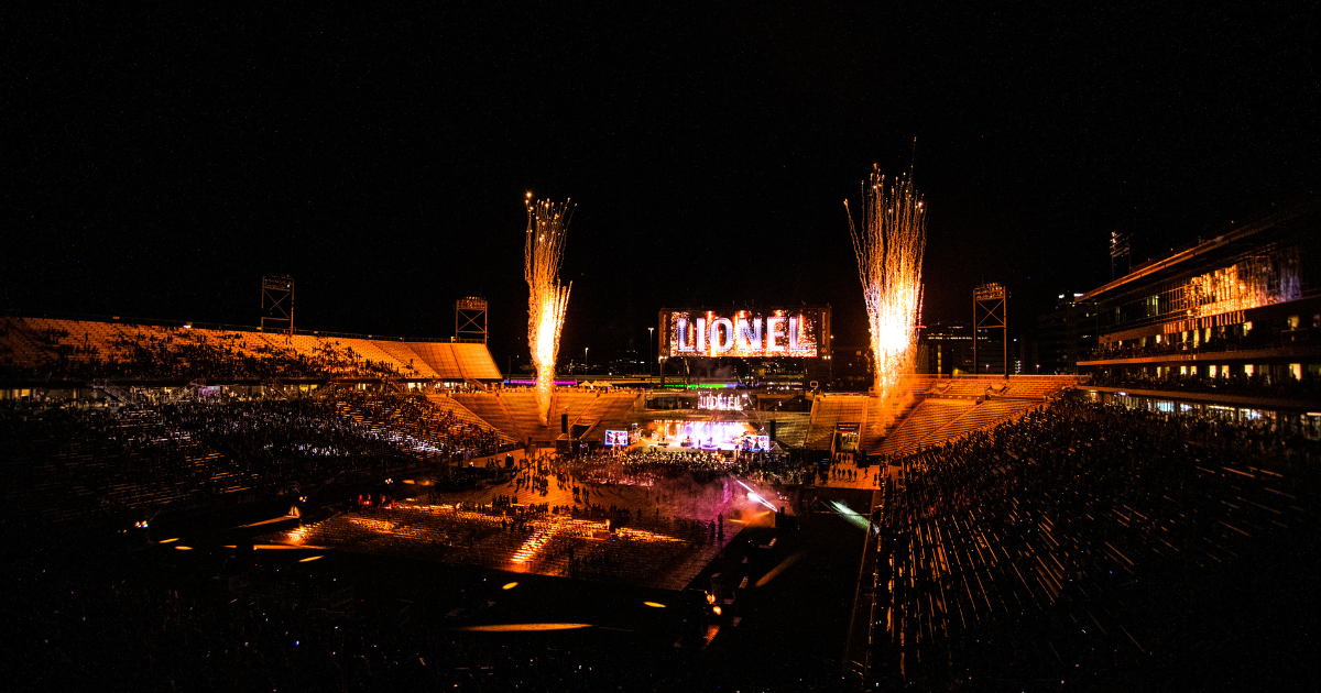 Lionel Richie performing in Protective Stadium